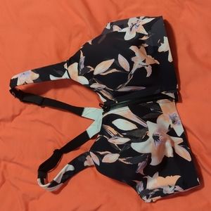Victoria's Secret floral knockout bra